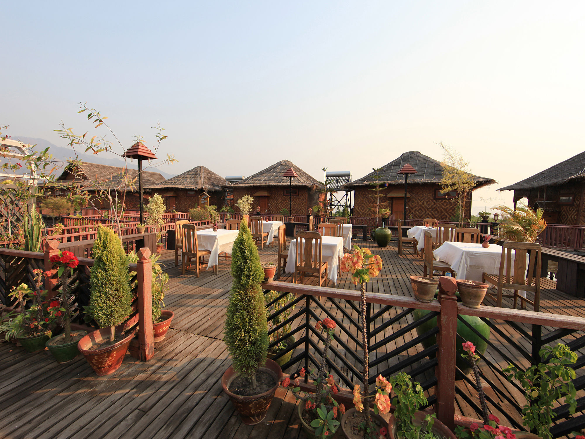 サンクタム インレー リゾート Inle Lake エクステリア 写真